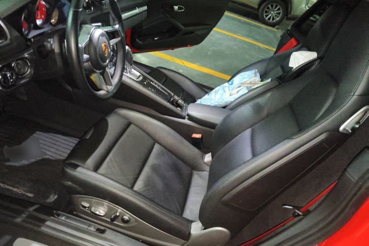 Used Porsche 718 2018 Cayman 2.0T
