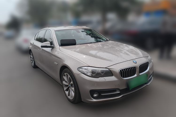Used BMW 5 Series 2017 528Li Leading Model Front Right 45 Deg