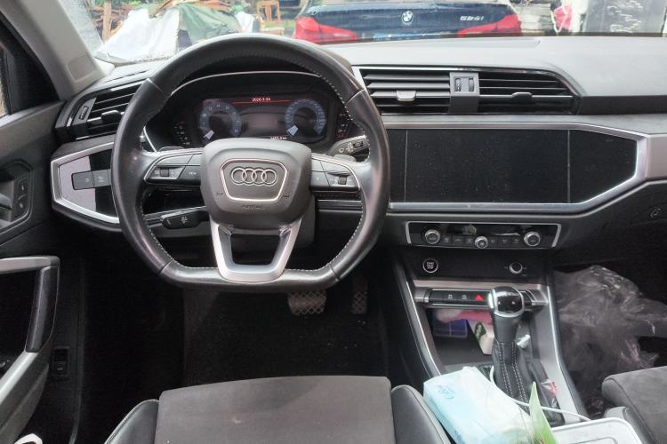 Used Audi Q3 2021 35 TFSI Fashion Dynamic Model