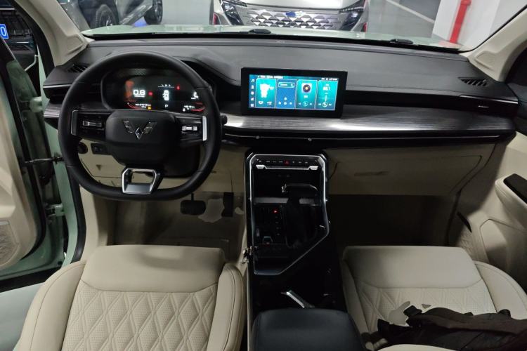 Used Wuling Asta 2021 1.5T CVT Star曜 Edition Center Console