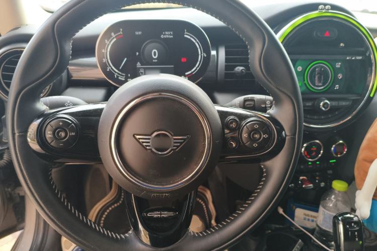 Used MINI 2021 1.5T COOPER Artist