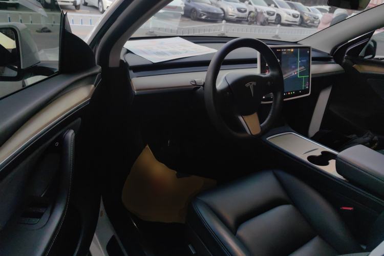 Used Tesla Model Y 2021 Standard Range Rear-Wheel Drive Version