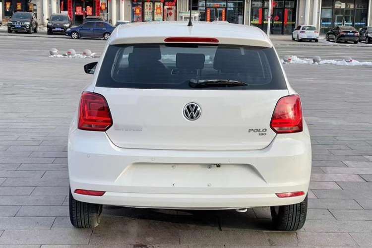 Used Volkswagen Polo 2016 1.6L Automatic Comfort Model