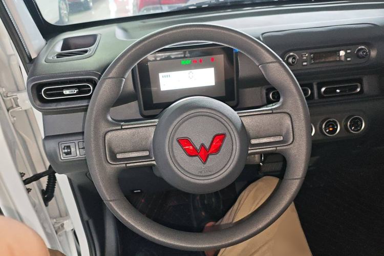 Used Wuling Zhiguang New Energy 2025 Standard Model
