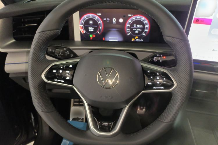 Used Volkswagen Tayron 2025 Tharu L 330TSI Two-Wheel Drive Elite City Package