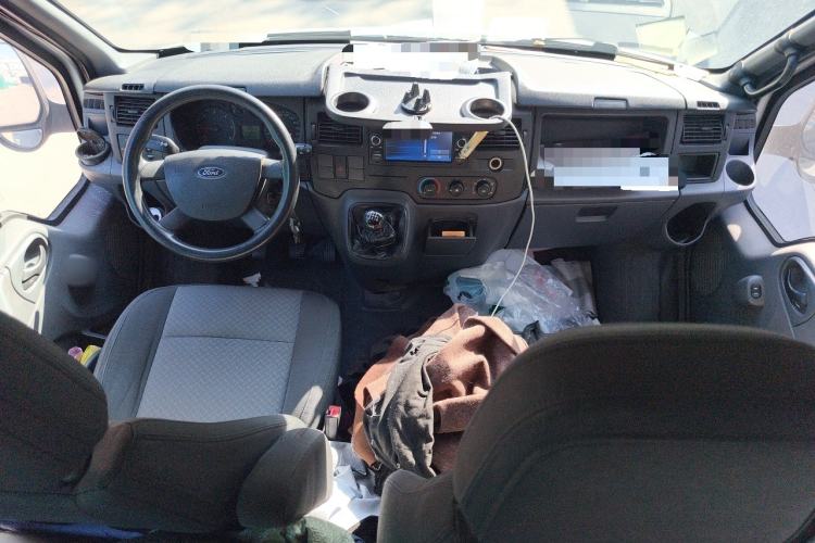 Used Ford Transit Custom 2009 2.4T Diesel Standard Version Short Wheelbase Mid-Roof China Stage III