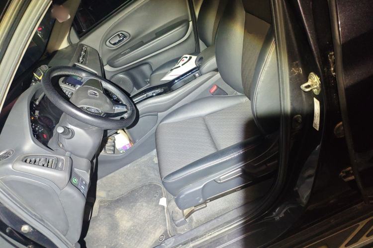 Used Honda Vezel 2019 1.5L CVT Luxury Model China VI
