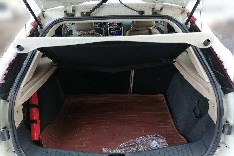 Used Ford Focus 2011 Hatchback 1.8L Automatic Fashion Edition
