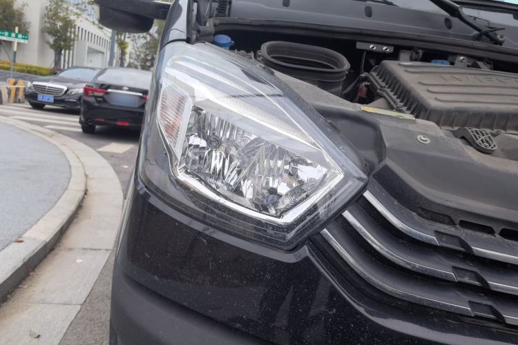 Used Iveco Eurocargo 2021 3.0T Automatic Super-Rui Short Wheelbase Low-Roof Manual-Door F1C
