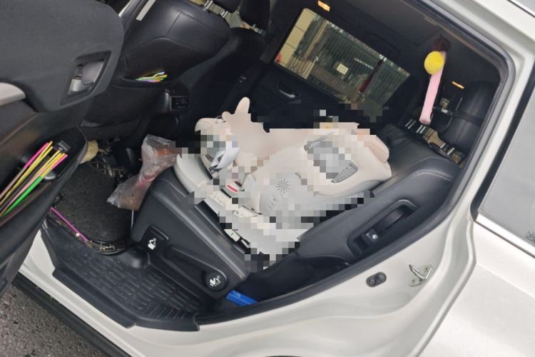 Used Toyota Highlander 2018 2.0T Four-Wheel Drive Luxury Version 7 Seats China VI Standard Left Rear Seat