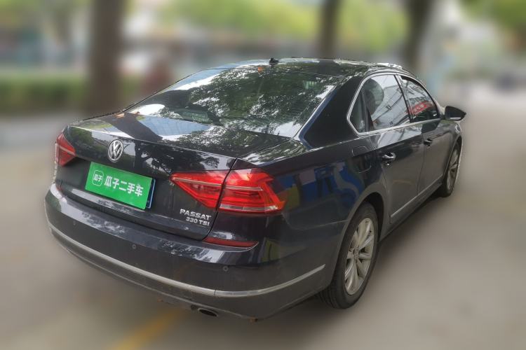 Used Volkswagen Passat 2017 330TSI DSG Luxury Edition
