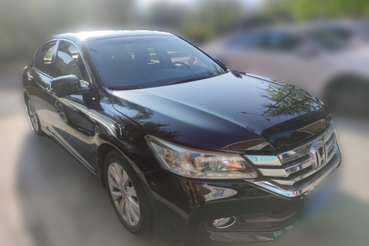 Used Honda Accord 2014 2.4L EX Luxury Edition Front Right 45 Deg