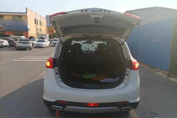 Used BAIC Senova X65 2015 2.0T Automatic Elite Model
