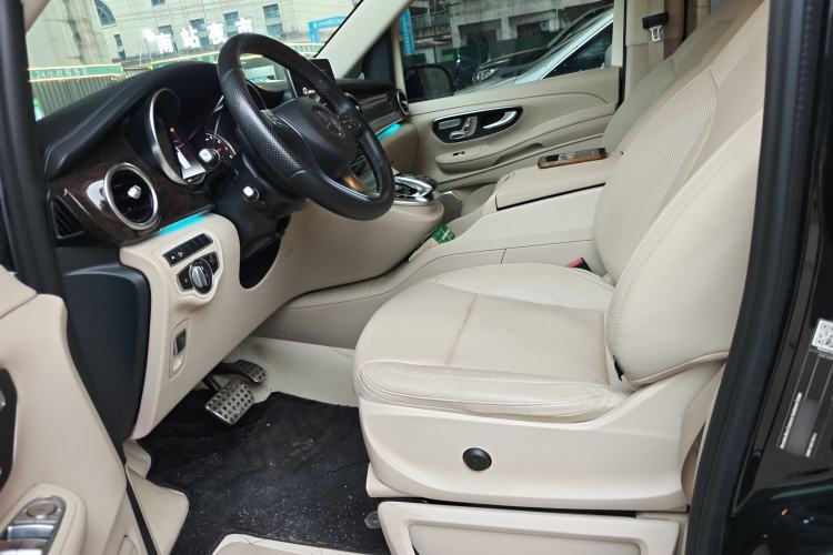 Used Mercedes-Benz V-Class 2018 V 260 L Prestige Extended Version China VI
