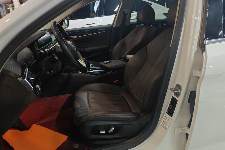 Used BMW 5 Series 2020 525Li Luxury Package Left Front Seat