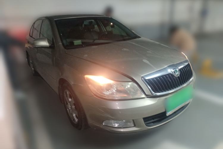 Used Skoda Octavia 2013 1.6L Manual Eado Edition