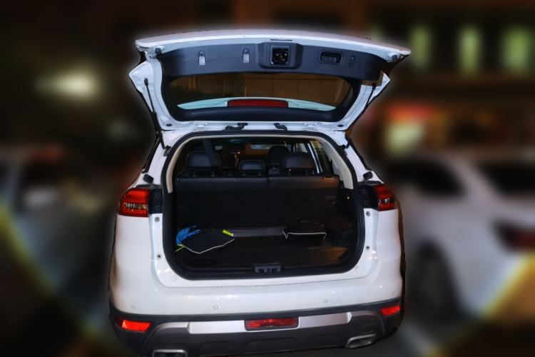 Used Geely Auto Emgrand X7 Sport 2016 1.8TD Automatic ZhiShang Model Trunk