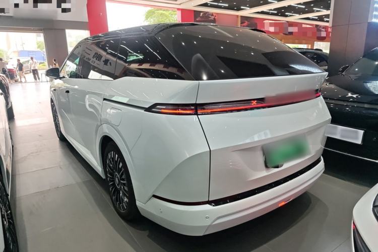 Used XPeng X9 2026 Model—Range-Extended Version 1602 Ultra Exterior 2