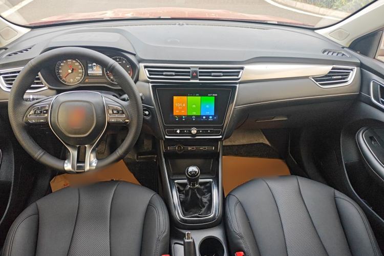 Used Roewe i5 2020 1.5L Manual 4G Connect Leehao Flagship Edition Center Console