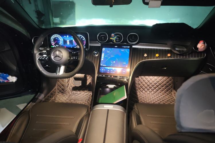 Used Mercedes-Benz C-Class 2023 C 200 L Sport Edition Center Console