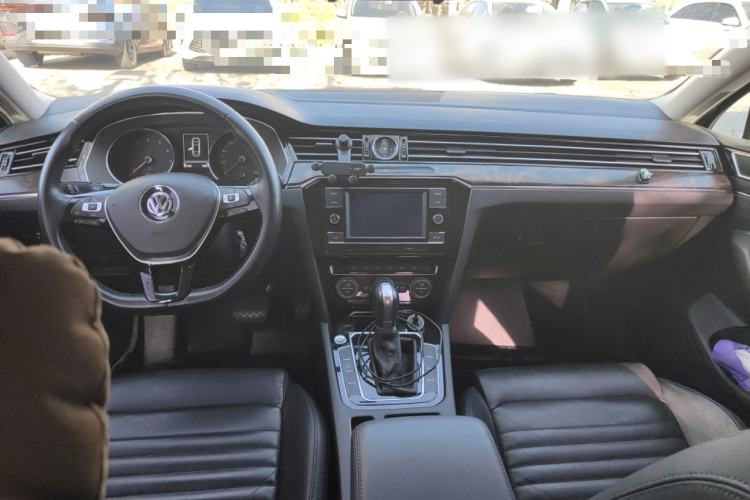 Used Volkswagen Magotan 2018 Facelift 330TSI DSG Luxury Model