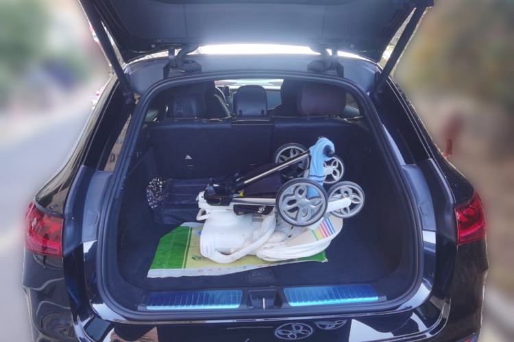 Used Mercedes-Benz EQE SUV 2023 500 4MATIC Special Edition Trunk