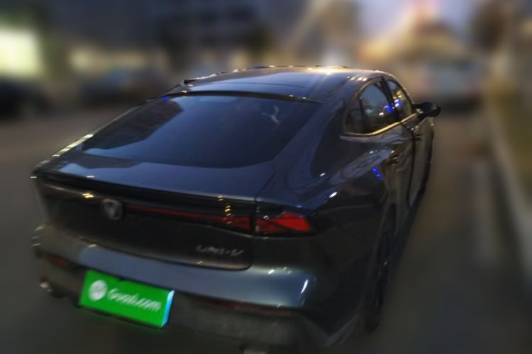 Used Changan UNI-V 2022 1.5T Prestige Version