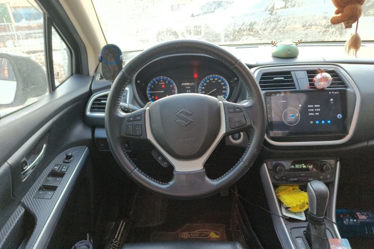 Used Suzuki S-Cross 2015 1.4T Automatic 4x4 Prestige Model Steering Wheel
