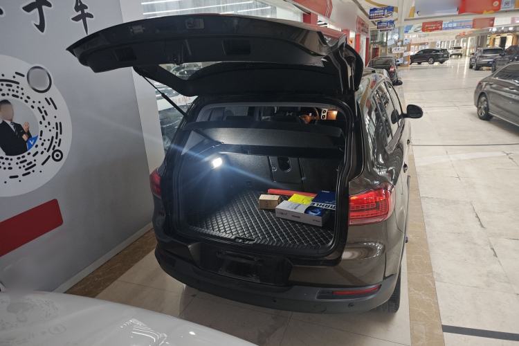 Used Volkswagen Tiguan L 2017 300TSI Automatic Two-Wheel Drive Silk Road Comfort Edition