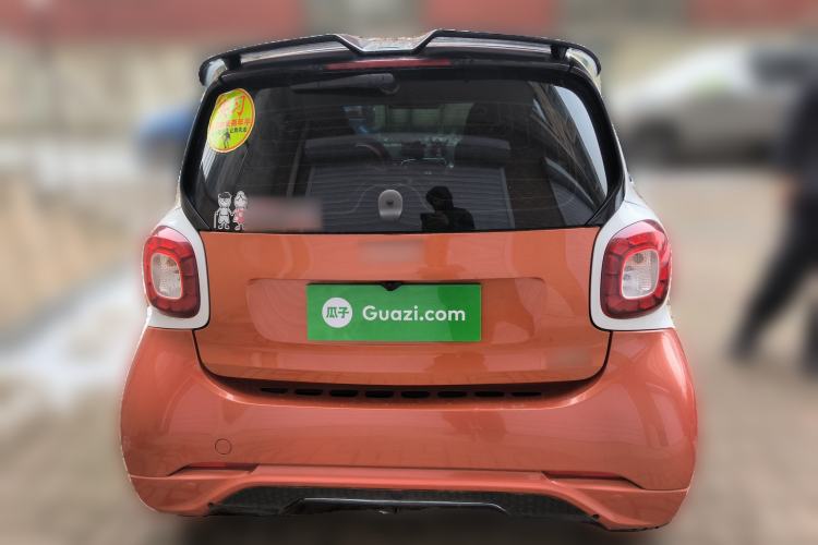 Used smart fortwo 2017 1.0L 52kW New Sound Special Edition China V Emission Standard
