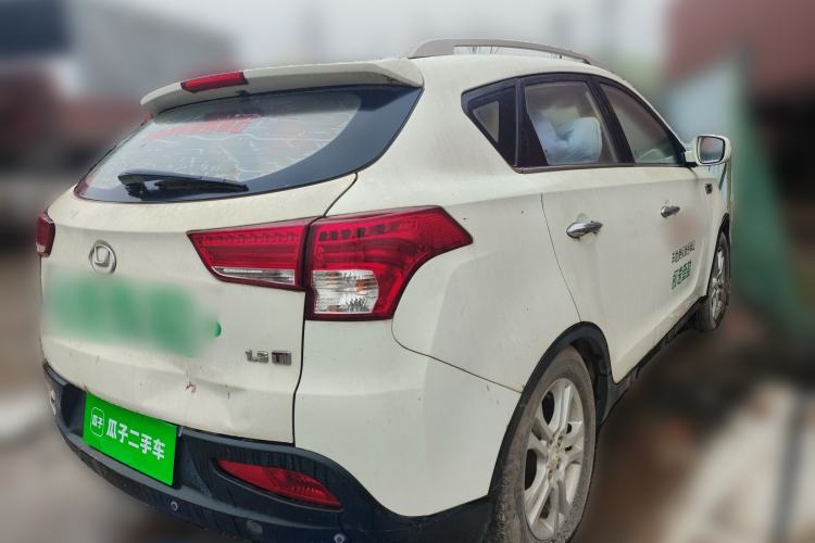 Used Huatai Santa Fe 2016 1.5T Gasoline Manual Two-Wheel Drive Smart Enjoyment i3 Model
