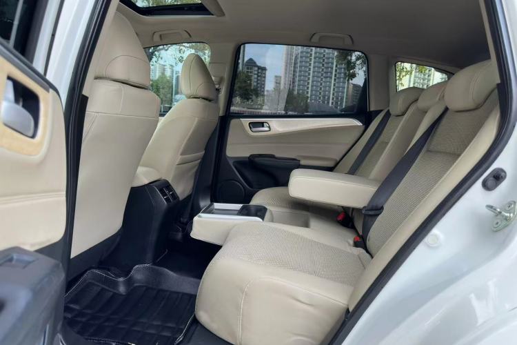 Used Honda Jade 2014 1.8L Automatic Comfort Elite Version 5 Seats