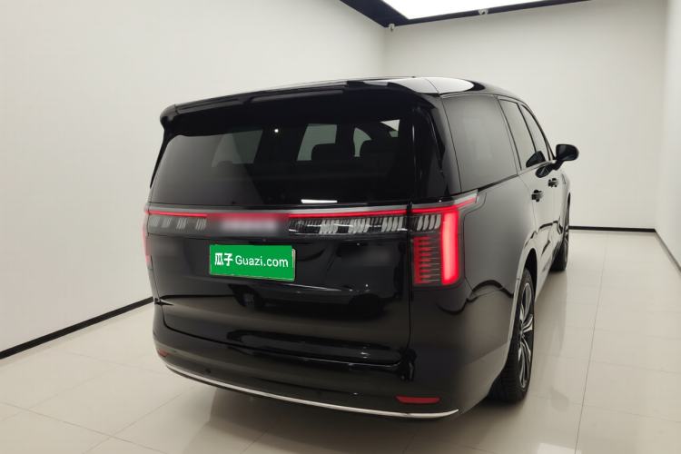 Used Zeekr 009 2024 7-Seater Walk-Through Version Four-Wheel Drive 108 kWh Rear