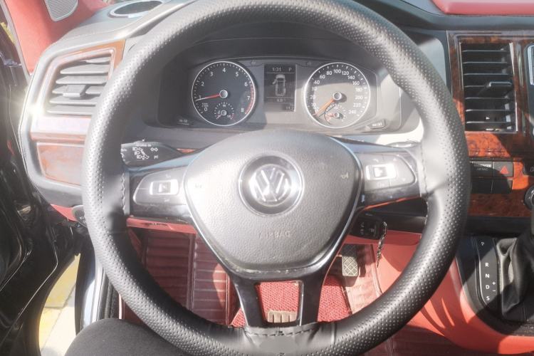 Used Volkswagen Caravelle 2018 2.0 TSI 4x4 Luxury Edition 8 Seats