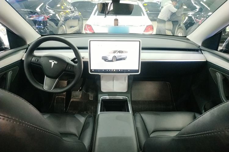 Used Tesla Model Y 2024 Rear-Wheel-Drive Version Center Console