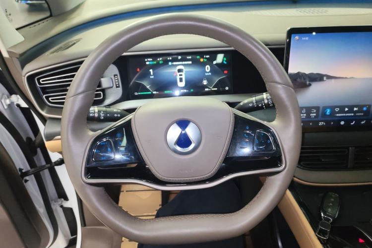 Used Denza D9 2022 DM-i 970 Four-Wheel Drive Flagship Model
