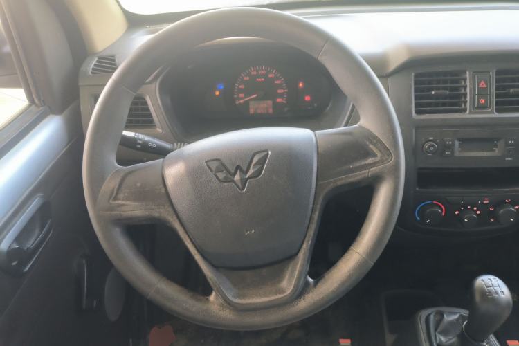 Used Wuling Rongguang 2020 1.2L S Base Model China VI Steering Wheel