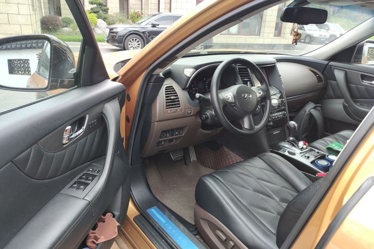 Used Infiniti QX70 2013 3.7L Standard Edition Driver Seat
