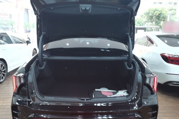 Used Lynk & Co 03 2023 2.0TD DCT H-Power Halo Trunk