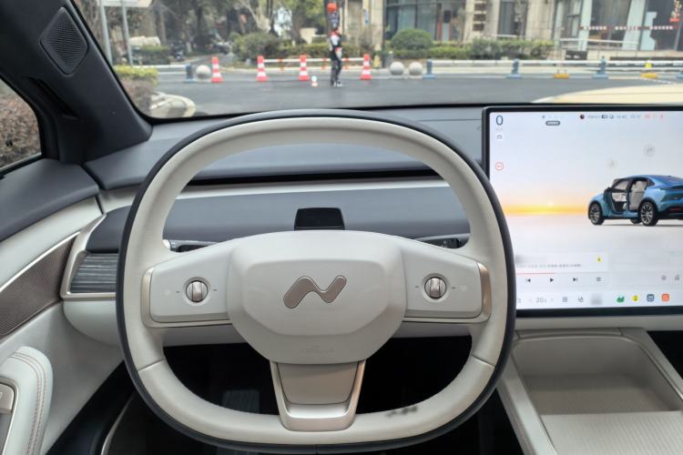 Used ONVO L60 2024 60 kWh Rear-Drive Version
