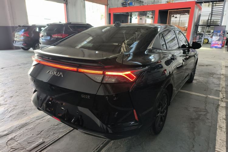 Used Dongfeng Aeolus Yixuan 2020 230T Automatic Dazzle Track Rider Edition Rear Right 45 Deg