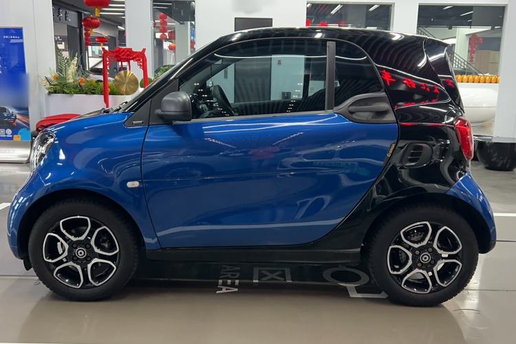 Used smart fortwo 2018 0.9T 66kW Hardtop Pioneer Edition China V Emission Standard Exterior 5