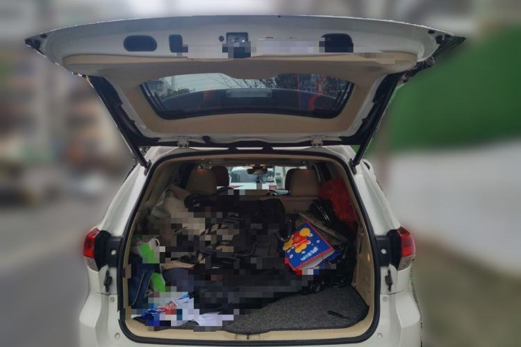 Used Toyota Highlander 2018 2.0T Four-Wheel Drive Prestige Version 7 Seats China V Emission Standard
