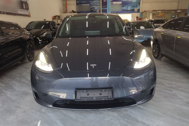 Used Tesla Model Y 2023 Long-Range All-Wheel-Drive Version Front