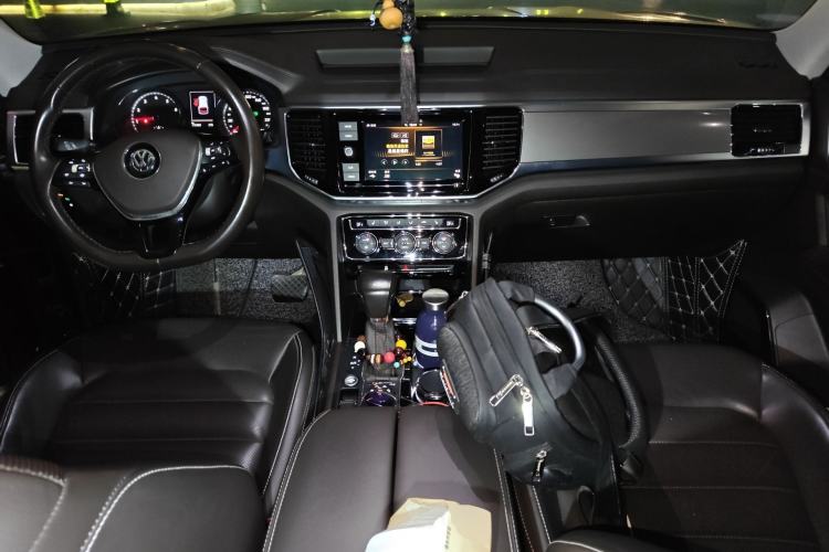 Used Volkswagen Teramont 2019 380TSI Four-Wheel Drive Luxury Version China VI Standard Center Console