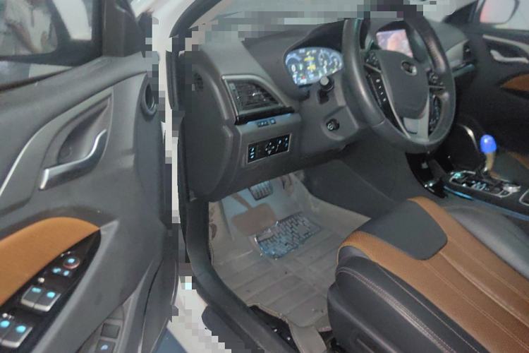 Used BYD Qin 2015 1.5T Dual-Crown Flagship Plus Edition