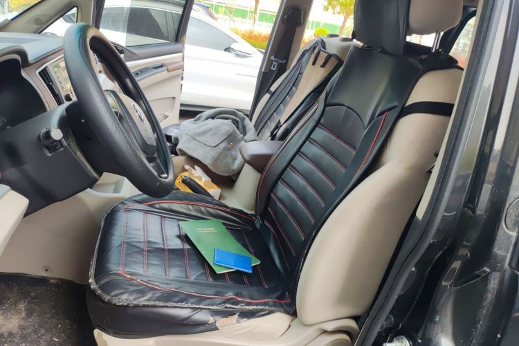 Used FORTHING Lingzhi 2019 M5L 1.6L 7-Seater Standard Model China VI Left Front Seat