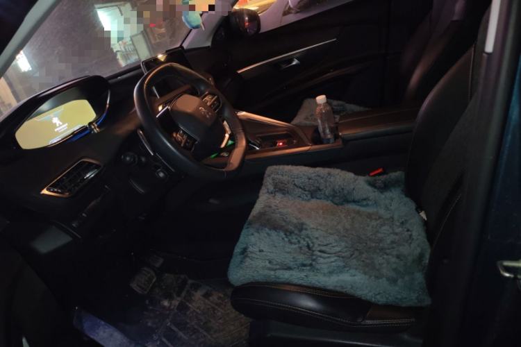 Used Peugeot 5008 2017 380THP 7-Seater Elite Edition Left Front Seat