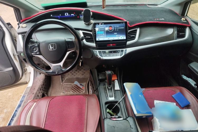 Used Honda Jade 2013 1.8L automatic Comfort version 5 seats