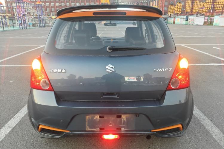 Used Suzuki Swift 2016 1.5L Automatic Fashionable Coolplay Edition
